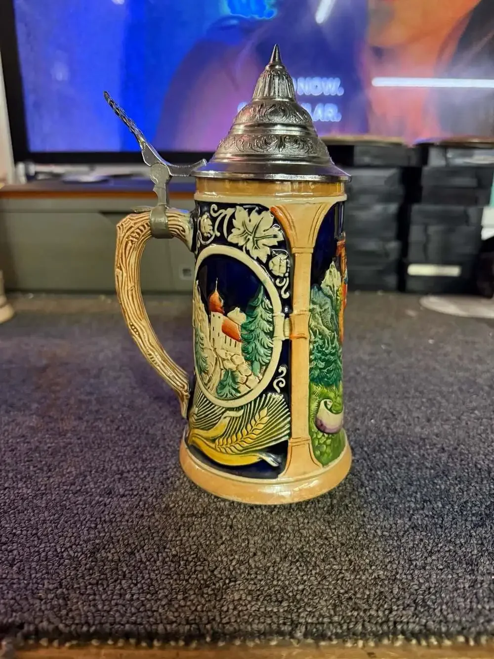 Vintage Reinhold Merkelbach German Beer Stein 4071 Depicting Hunter